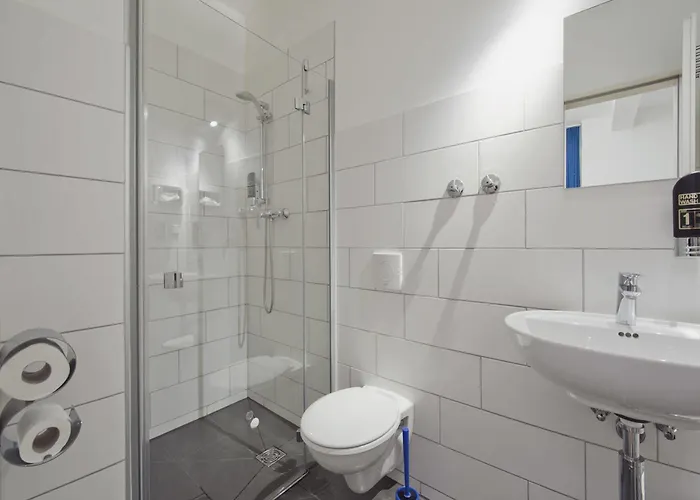 Hotell Peters - Andere 3*